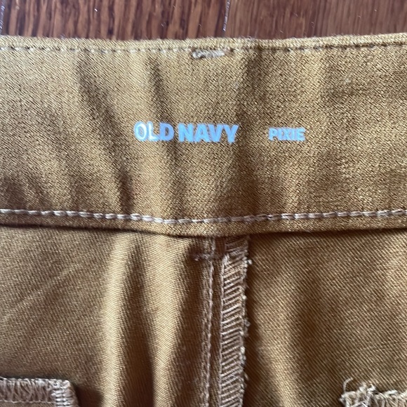 NWT old navy pixie size 12 petite - Picture 3 of 4